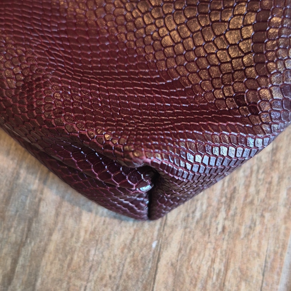 Rare Hammitt VIP Medium Bag Red Wine Burgundy Snake Brushed Gold Hardware - Picture 9 of 16